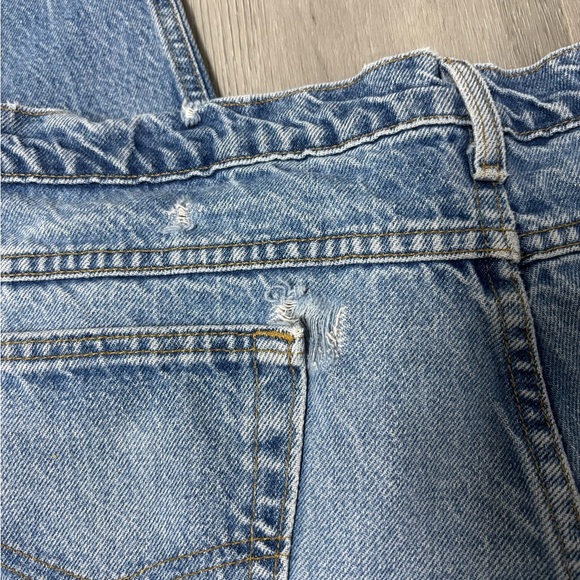 Carhartt Classic Distressed Blue Denim Jeans Men’s Size 42x34 - Picture 3 of 10